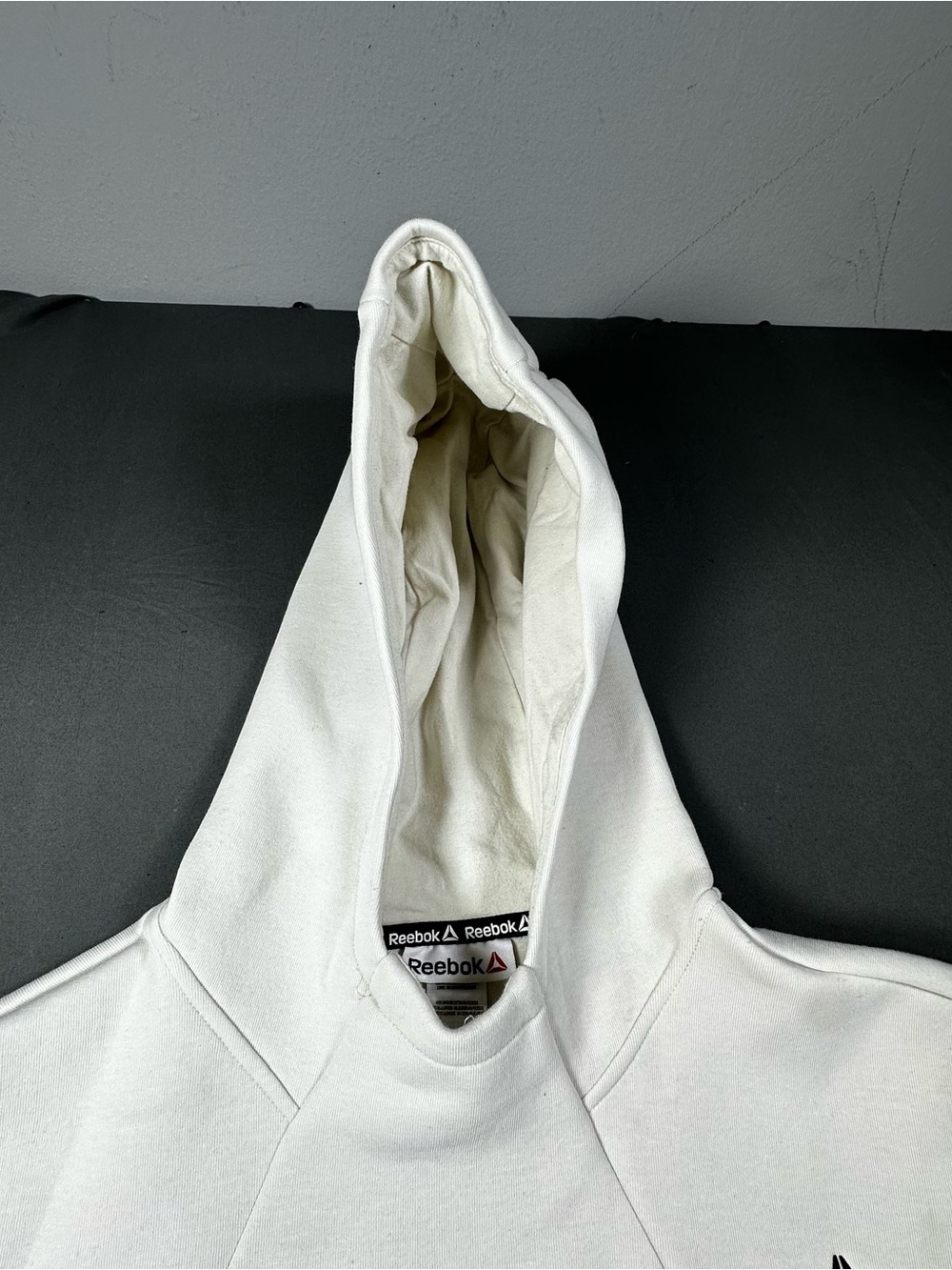 Reebok Men's Momentum Silver Birch Long-Sleeve Hoodie Size L - Picture 7 of 14